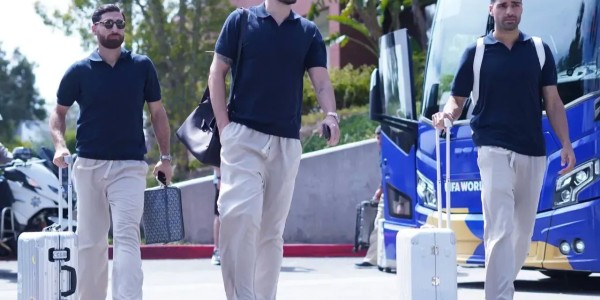 乐鱼体育登录入口-倒霉！伊朗被要求赛后立即离开美国禁止过夜，又遭航班延误