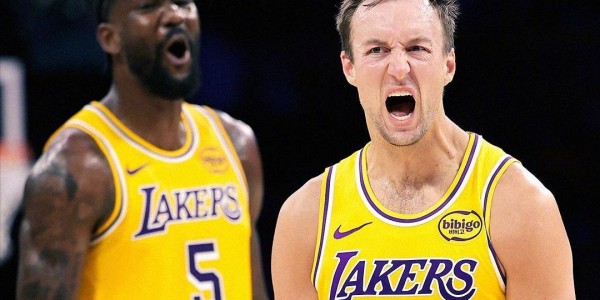 乐鱼体育登录入口-NBA夺冠概率更新！火箭0.4%湖人骑士遭低估 4队超10个百分点领跑